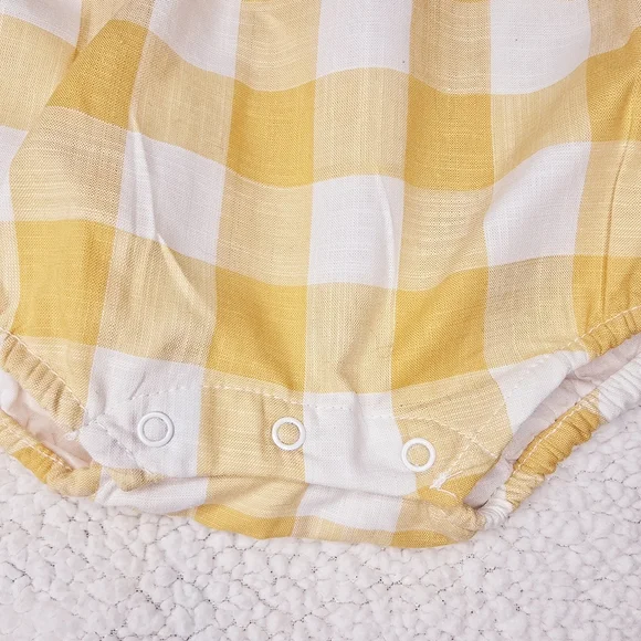 🍁🎃 12 month NWOT Sunflower yellow Gingham onesie.  Cat & Jack. - Picture 7 of 9